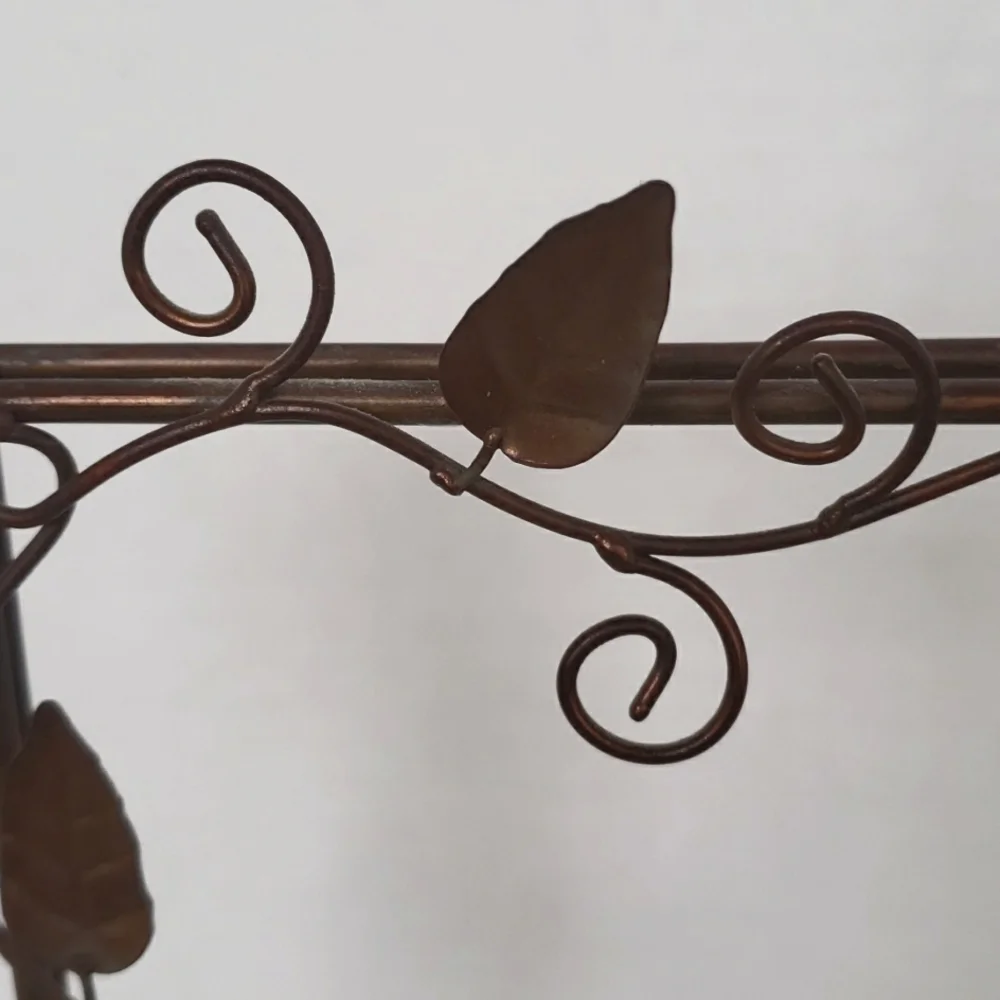 Wire bronze color frame